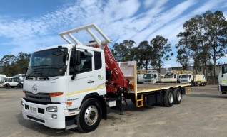 6x4 Crane Truck 1