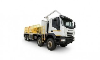 8x8 Crane Truck 1