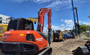 8-9 Ton Excavator 1