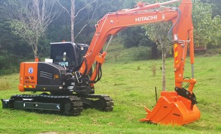 8.5T Hitachi Excavator 1