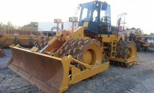 815 Compactor 1