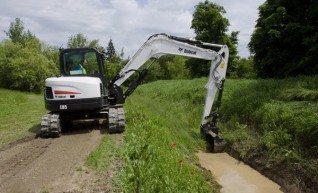 8T Bobcat Excavator 1