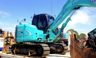 8T Excavator 1