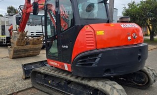 8T Kubota kx080-3 1
