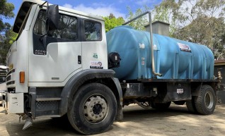 9000L Acco 2350G Water Truck 1