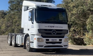 90T rated Actros Prime Mover 1