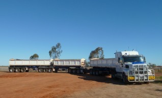 A-B Triple Side Tippers with Prime Mover 1