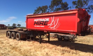 A Trailer Side Tipper 1