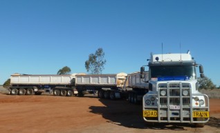 B Double Side Tippers with Prime Mover 1