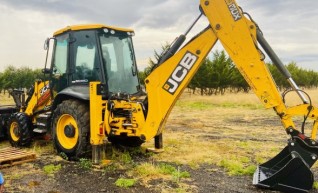 JCB 3CX Backhoe 1