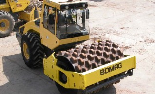 Bomag BW211 PD-4 Padfoot Roller 12 tonne 1