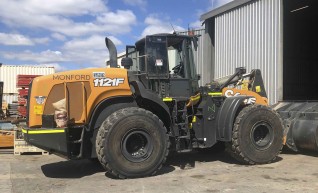 Case 1121F wheel loader 1