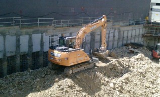 CASE CX130C 13t Excavator  1