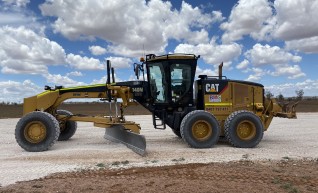 Cat 140M AWD Grader 1