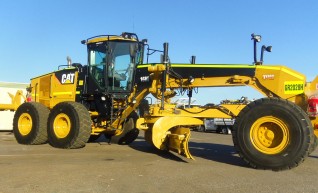 Cat 16M Motor Grader 1