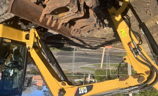 CAT 305.5E2 excavator 1