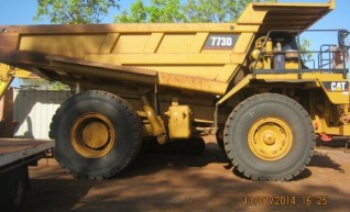 Cat 773D Dump truck 1