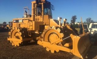 Cat 825C Compactor 1