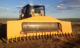 CAT D6H Dozer 1