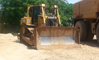 Cat D6T Dozer 1