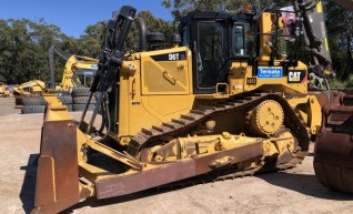 Cat D6T Dozer 1