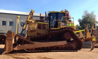 Cat D7R LGP Dozer 1