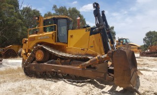 Cat D8T Dozer 1