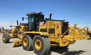 Caterpillar 16M Grader 1