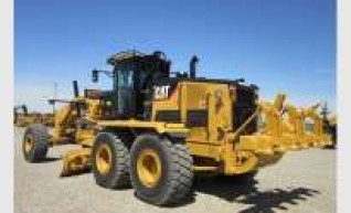 Caterpillar 16M Grader 1