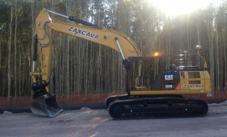 Caterpillar 30T Excavator  1