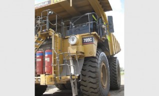 Caterpillar 789C Dump Truck 1