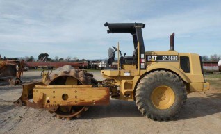 Caterpillar	 CP563D Padfoot* 1