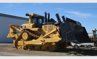 Caterpillar D11T Dozer 1