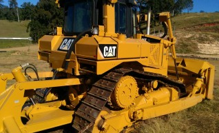 Caterpillar D6T Dozer 1