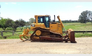 Caterpillar D6TXL Dozer 1