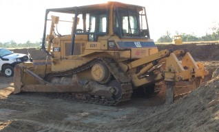 Caterpillar D7 H Dozer 1