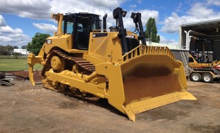 Caterpillar D8T Dozer 1