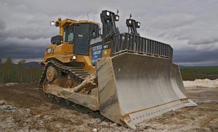 Caterpillar	 D9T Dozer 1