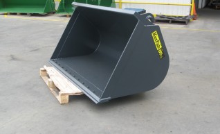 Compact Loader GP Bucket 1