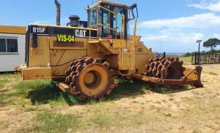 815F CAT Compactor 1