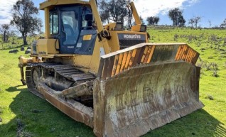 D85ex-15EO Komatsu 1