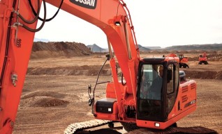 Doosan DX300LC Excavator 1