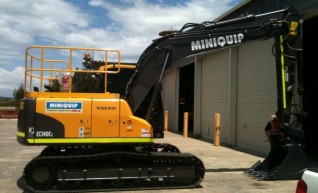 EC140CL Volvo Excavator 1