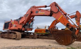 EX1200 Excavator - Mine Spec 1
