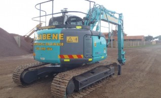 Excavator 13.5 Tonne 1