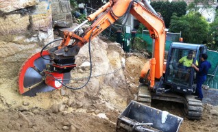 Excavator Attachments (hydraulic) 1