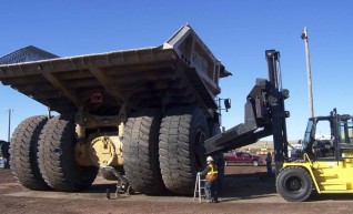 Greenfield GPI TH22 Tyre Handler 1