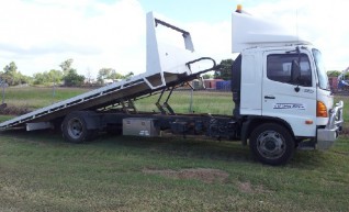 Hino 6 Ton capacity Tilt Truck (GVM12000) 1