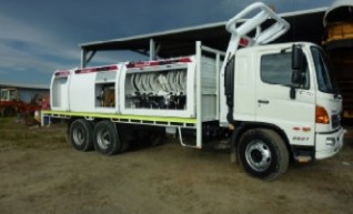 HINO 6X4 SERVICE TRUCK 1