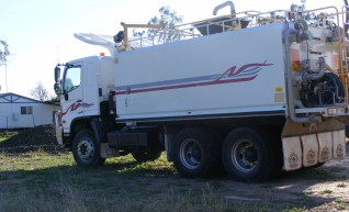 Hino Watertruck - mine spec 1